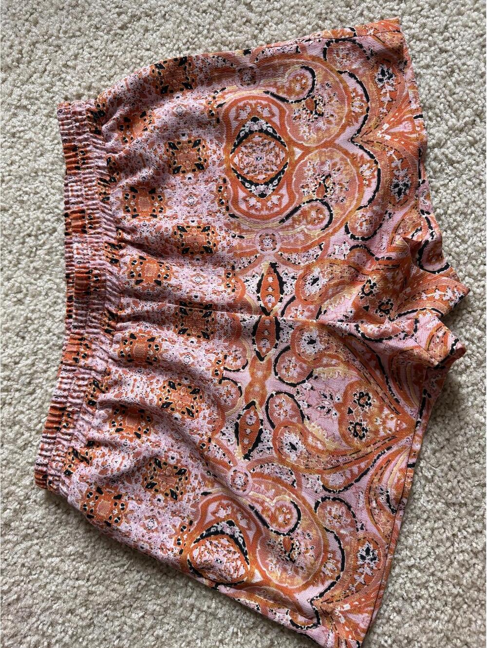 BCBGMaxAzria S shorts w/ pockets